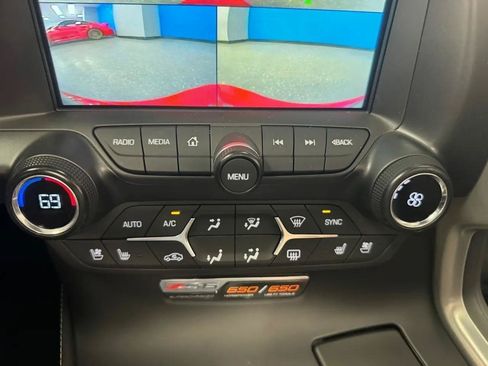 Used 2016 Chevrolet Corvette Z06 w/ 3LZ Preferred Equipment Group RWD image 33
