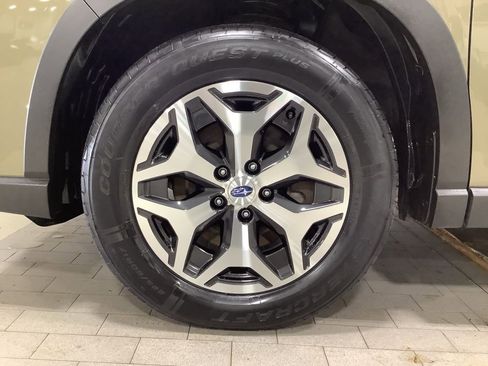 Certified 2022 Subaru Forester Premium image 28