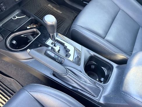 Used 2018 Toyota RAV4 Limited w/ All Weather Liner Package image 9
