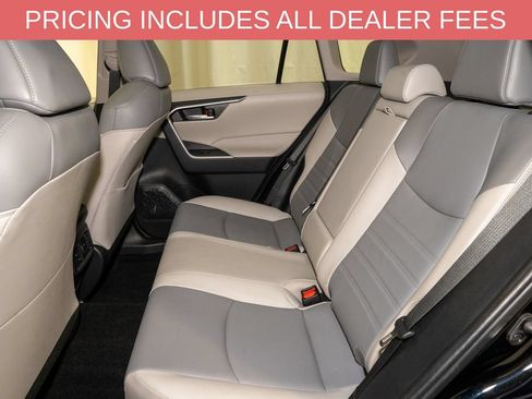 Used 2023 Toyota RAV4 XLE Premium FWD image 9