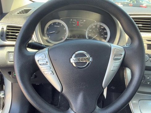 Used 2014 Nissan Sentra SR FWD image 17
