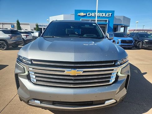 Certified 2024 Chevrolet Tahoe High Country w/ Premium Package AWD/4WD image 3