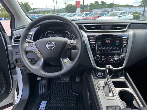 Used 2024 Nissan Murano SV w/ SV Midnight Edition Package FWD image 33