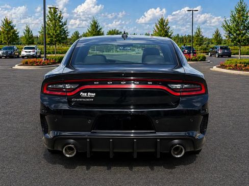 Used 2023 Dodge Charger SXT RWD image 4