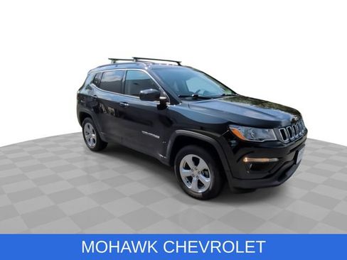 Used 2021 Jeep Compass Latitude AWD/4WD image 2