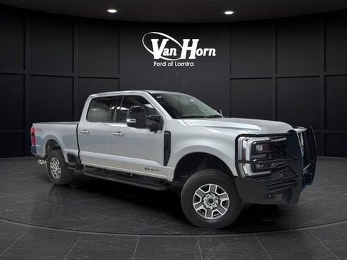 Used 2024 Ford F250 Lariat w/ Lariat Ultimate Package AWD/4WD image 1