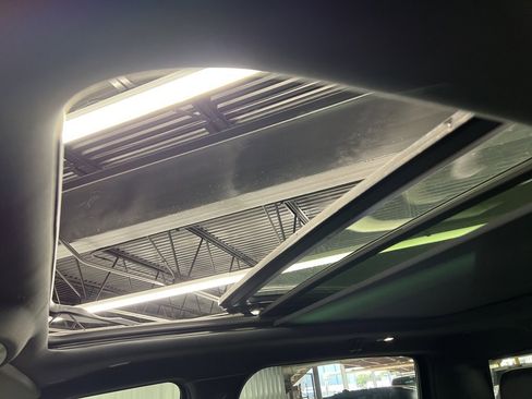 Used 2023 RAM 1500 Laramie image 23