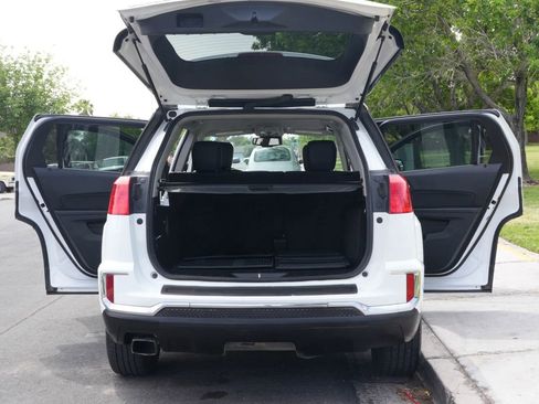 Used 2017 GMC Terrain SLT image 9