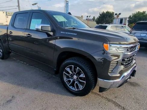 Certified 2023 Chevrolet Silverado 1500 LT image 2