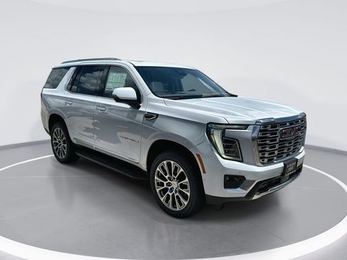 New 2026 GMC Yukon Denali w/ Advanced Technology Package AWD/4WD image 1