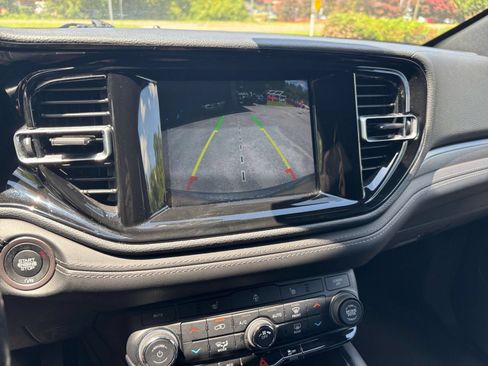 Used 2023 Dodge Durango SXT RWD image 16