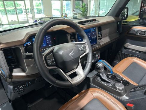 Used 2022 Ford Bronco Outer Banks w/ Sasquatch Package AWD/4WD image 49