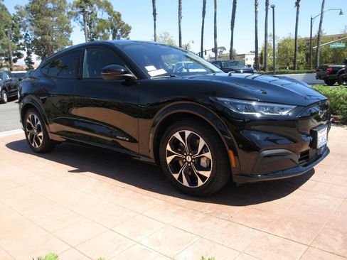 Certified 2023 Ford Mustang Mach-E Premium RWD image 6