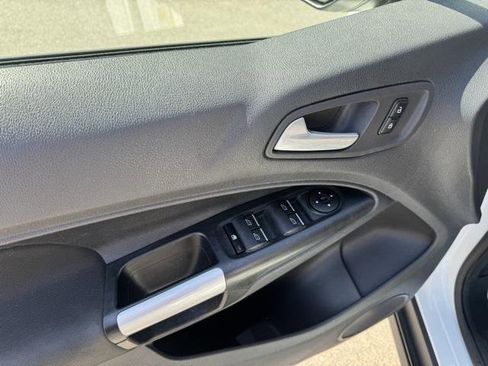 Used 2016 Ford Transit Connect XLT image 18