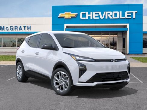 New 2027 Chevrolet Bolt LT FWD image 7