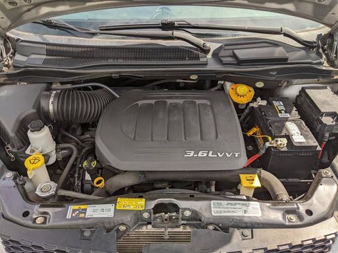 Used 2017 Dodge Grand Caravan SXT FWD image 21