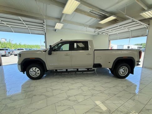 New 2026 GMC Sierra 3500 SLE w/ SLE Value Package AWD/4WD image 5