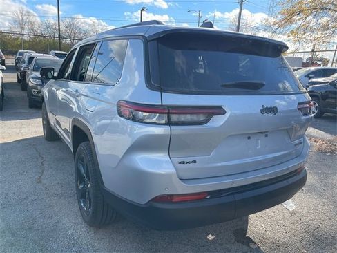 New 2024 Jeep Grand Cherokee L Limited w/ Luxury Tech Group II image 25