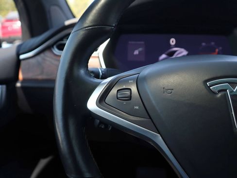 Used 2018 Tesla Model X 100D AWD/4WD image 7