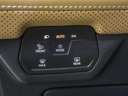 New 2026 Volkswagen Atlas Cross Sport SEL image 21