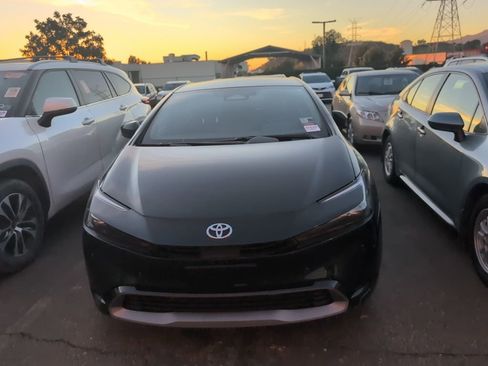 Used 2024 Toyota Prius Limited image 2