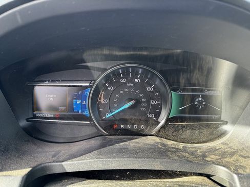 Used 2017 Ford Explorer XLT w/ Equipment Group 202A image 10