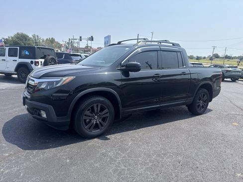Used 2019 Honda Ridgeline Sport image 2
