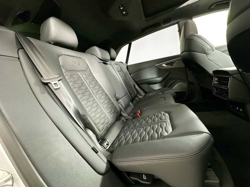 New 2025 Audi RS Q8 performance image 26