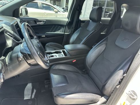 Used 2022 Ford Edge ST AWD/4WD image 3