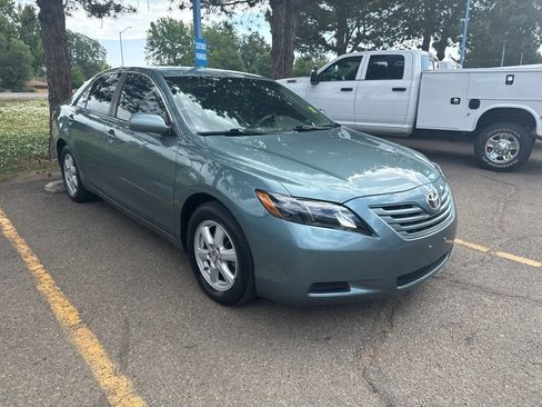 Used 2009 Toyota Camry LE FWD image 4