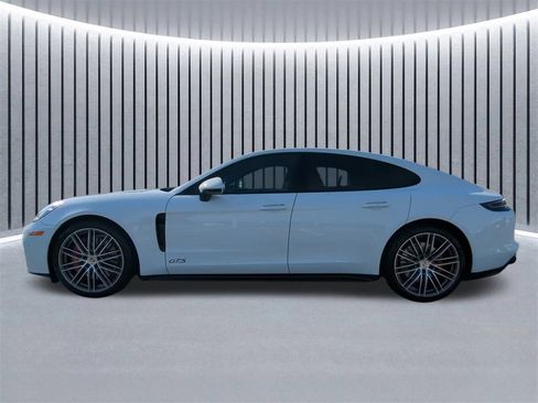 Used 2019 Porsche Panamera GTS image 8