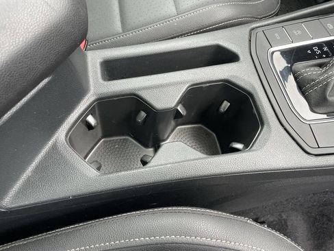 Certified 2021 Volkswagen Jetta SE image 28