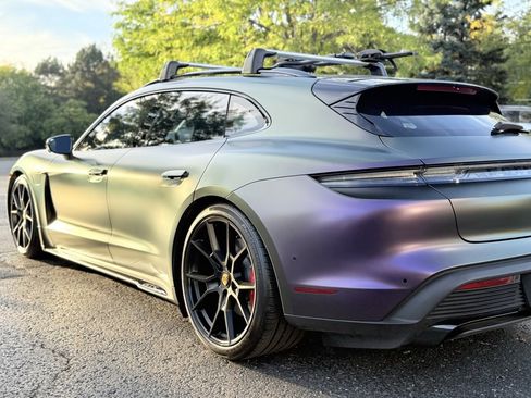 Used 2024 Porsche Taycan GTS image 15