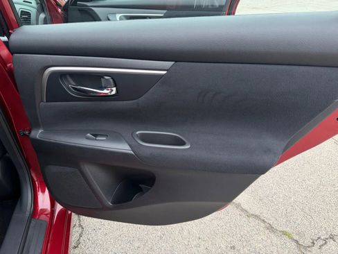 Used 2015 Nissan Altima 2.5 S w/ Power Driver Seat Package FWD image 30