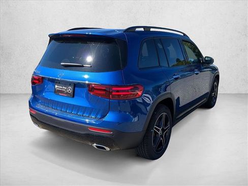 New 2026 Mercedes-Benz GLB 250 image 2