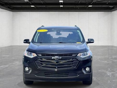 Used 2020 Chevrolet Traverse LT w/ LT Premium Package AWD/4WD image 2