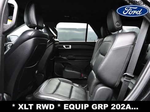 Used 2020 Ford Explorer XLT w/ Equipment Group 202A image 13