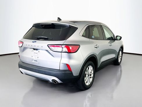 Used 2022 Ford Escape SE FWD image 7