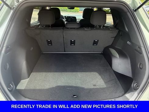 Used 2025 Chevrolet Equinox LT w/ Safety and Technology Package FWD image 15