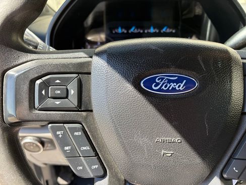 Used 2017 Ford F550 4x4 Crew Cab Super Duty image 22