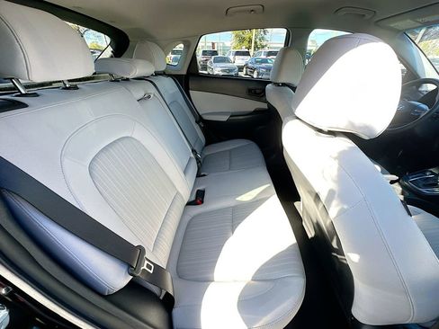 Used 2022 Hyundai Kona SEL image 25