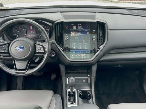 Used 2023 Subaru Ascent Onyx Edition image 11