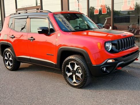 Used 2022 Jeep Renegade Trailhawk w/ Sun/Sound Group image 2