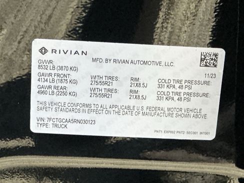 Used 2024 Rivian R1T Adventure Dual AWD/4WD image 30