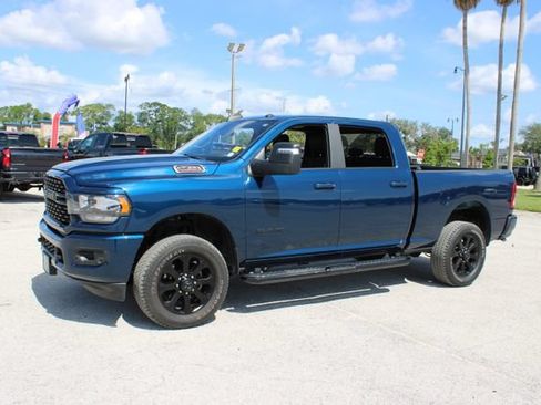 Used 2024 RAM 2500 Big Horn w/ Night Edition AWD/4WD image 5