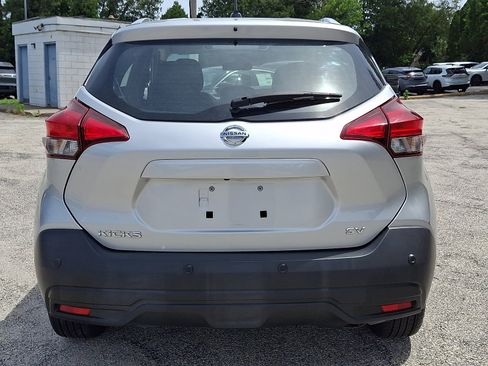 Used 2020 Nissan Kicks SV FWD image 5