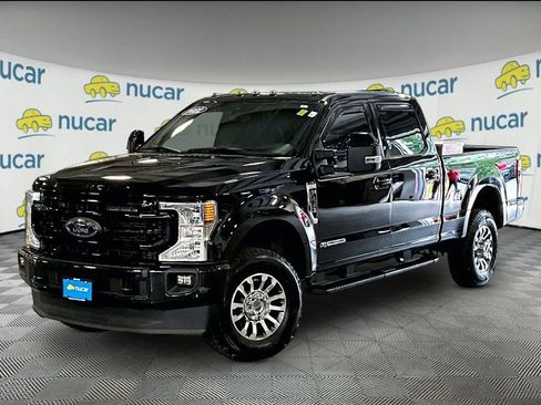 Used 2022 Ford F250 Lariat w/ Lariat Ultimate Package AWD/4WD image 3