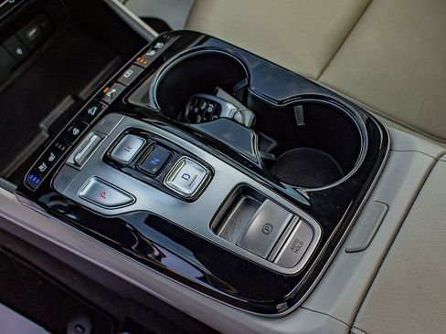 Used 2022 Hyundai Tucson Limited w/ Cargo Package AWD/4WD image 30