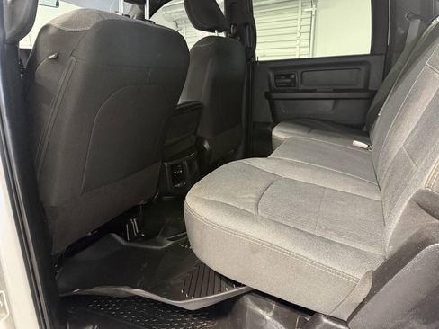 Used 2022 RAM 2500 Tradesman w/ Chrome Appearance Group AWD/4WD image 18