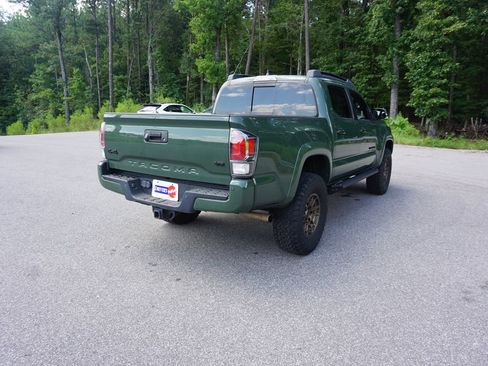 Used 2021 Toyota Tacoma Limited AWD/4WD image 23